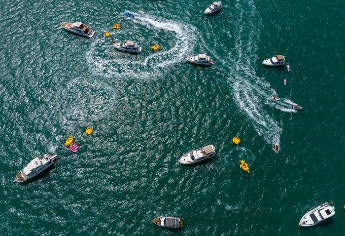 （新春見聞）春節(jié)假期三亞游艇出海游火爆