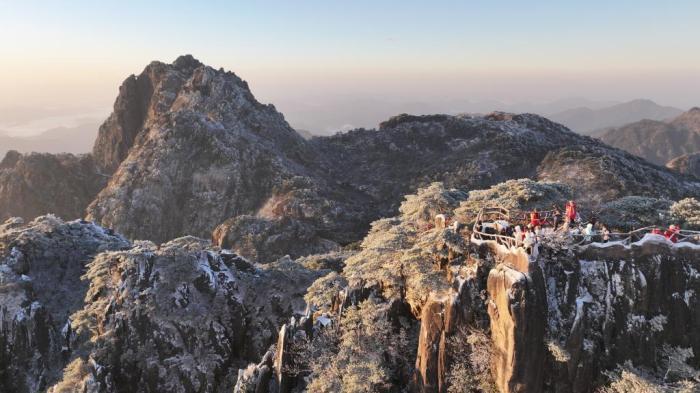 黃山，一下雪就成了現(xiàn)實(shí)版中國畫