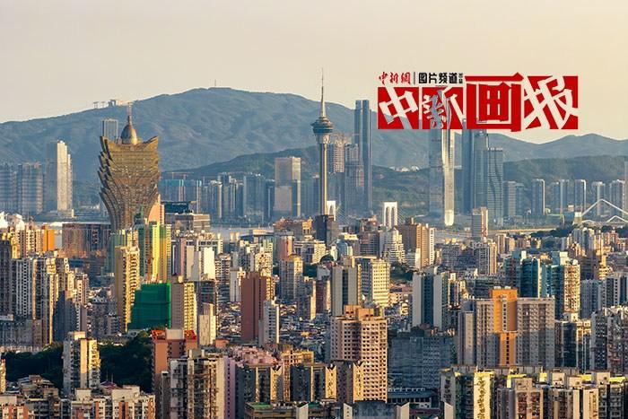 這璀璨的明珠，是我們的驕“澳”