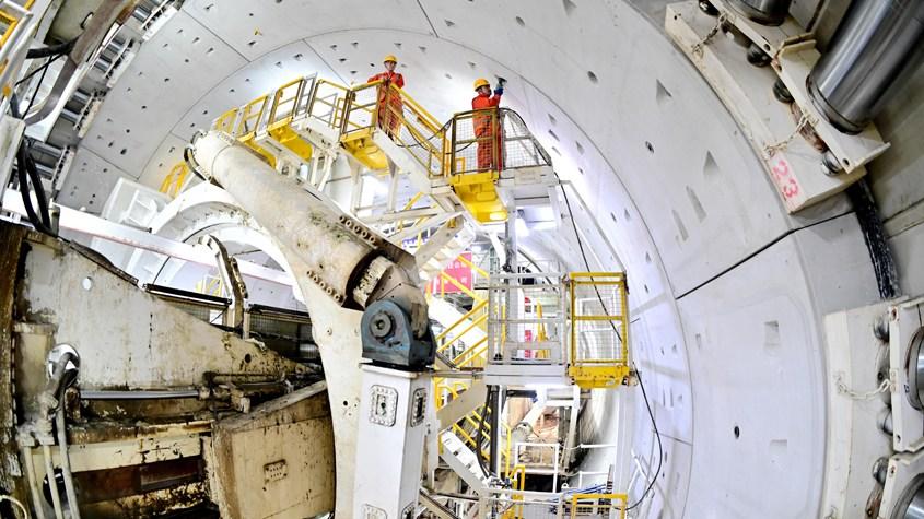 探訪山東青島世界建設規(guī)模最大海底道路隧道