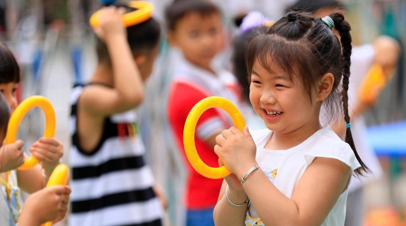 嚴(yán)厲打擊拐賣婦女兒童犯罪行為，堅(jiān)決保障婦女兒童合法權(quán)益