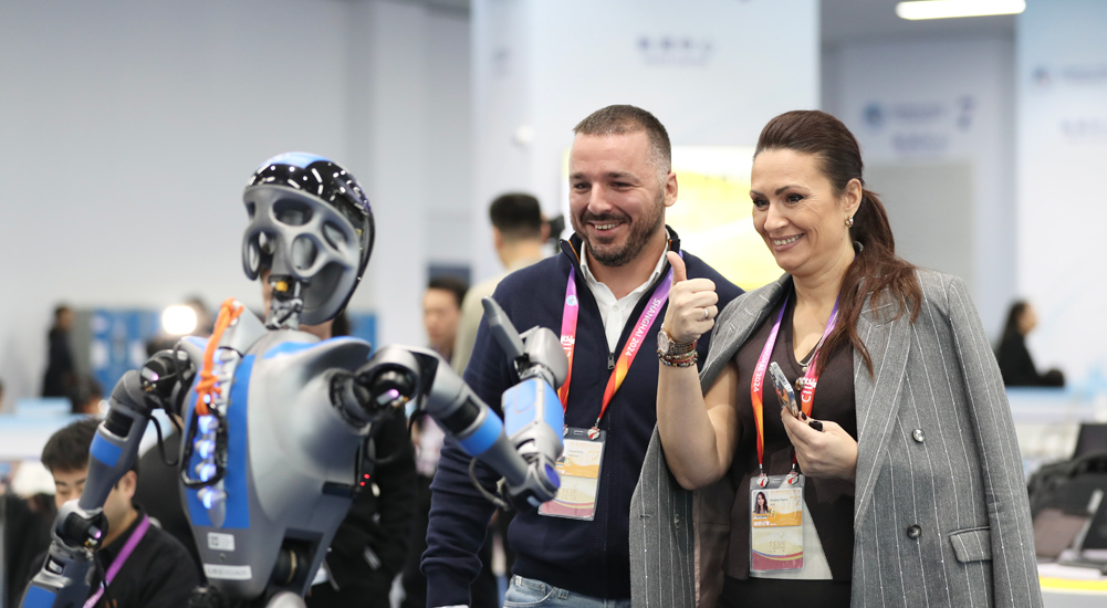 【中新畫(huà)報(bào)】太超前了，進(jìn)博會(huì)！