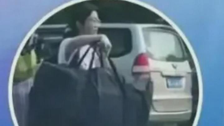 冒充“扁擔(dān)女孩”劉燕開賬號(hào)！網(wǎng)警依法查處