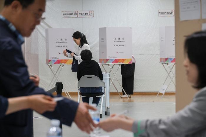 韓國(guó)第21屆總統(tǒng)選舉開始正式投票