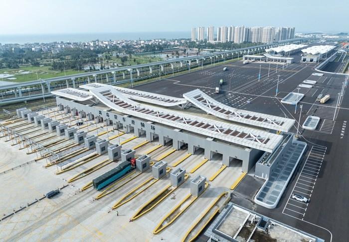 全島封關(guān)瞰海南：自貿(mào)港“項(xiàng)”前沖